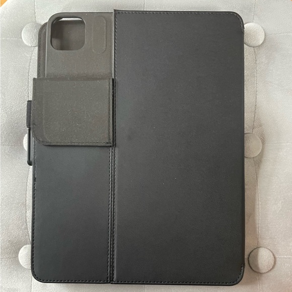 Hard Back Case for Apple iPad Pro 11-inch - Picture 3 of 4
